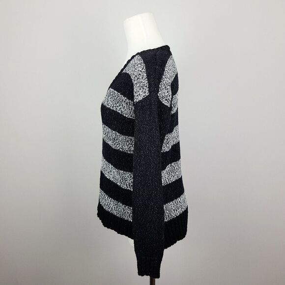 Black & White Stripe V-Neck Knit Sweater Medium - Large - Picture 6 of 16
